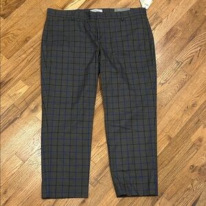 GAP Men's Checkered Dress Pants in Navy and Black